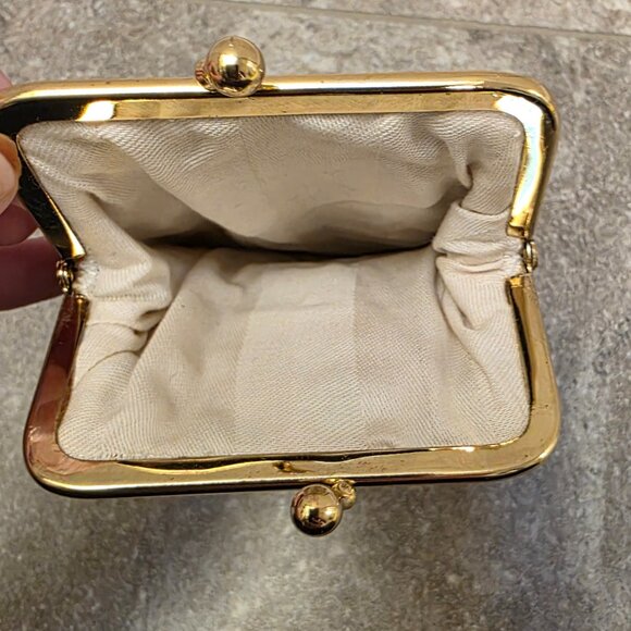 Vintage Needlepoint Purse Floral Metal kiss Clasp & Frame Coin Purse - Picture 3 of 5